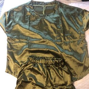Olive silk lounge set